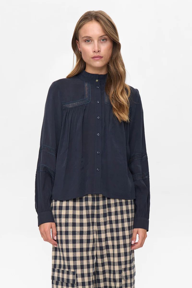 NÜMPH NURIKA SHIRT Dark Sapphire