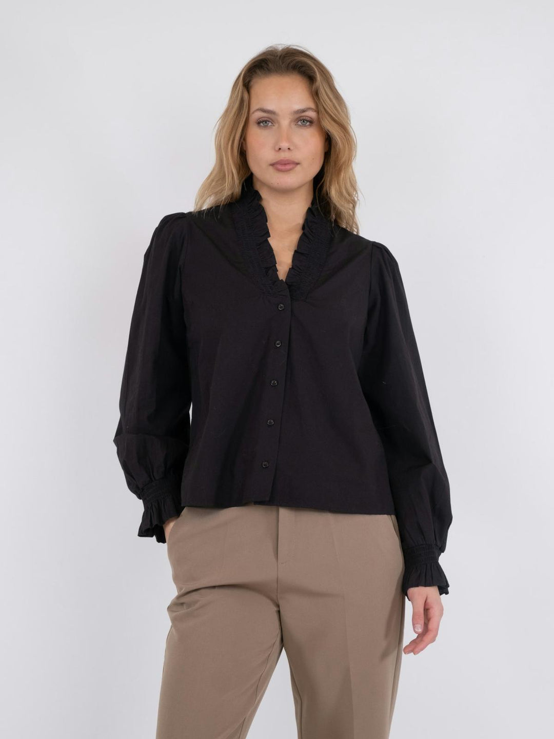 NEO NOIR Brielle Solid Shirt Black