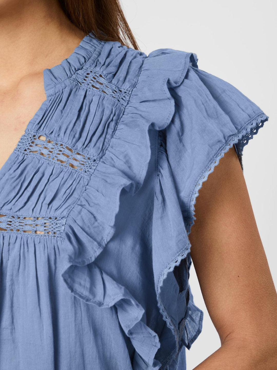 NEO NOIR Jayla S Voile Top Smoke Blue