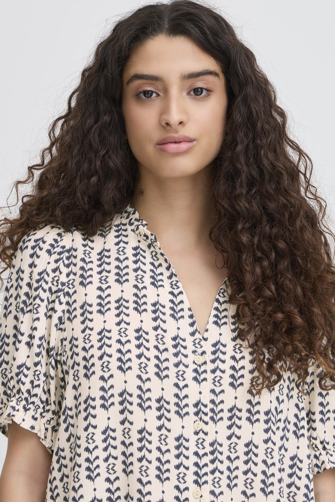 ICHI IHvera SH20 Birch Ikat Stripe