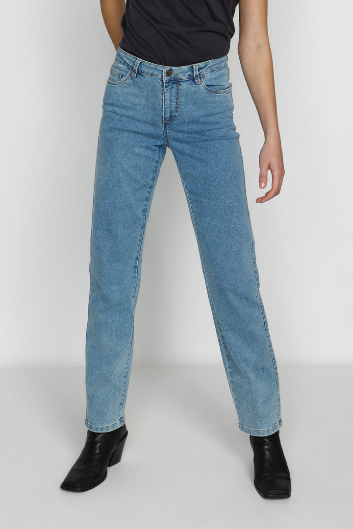 KAFFE KAvicky Straight Jeans Light Blue Washed Denim