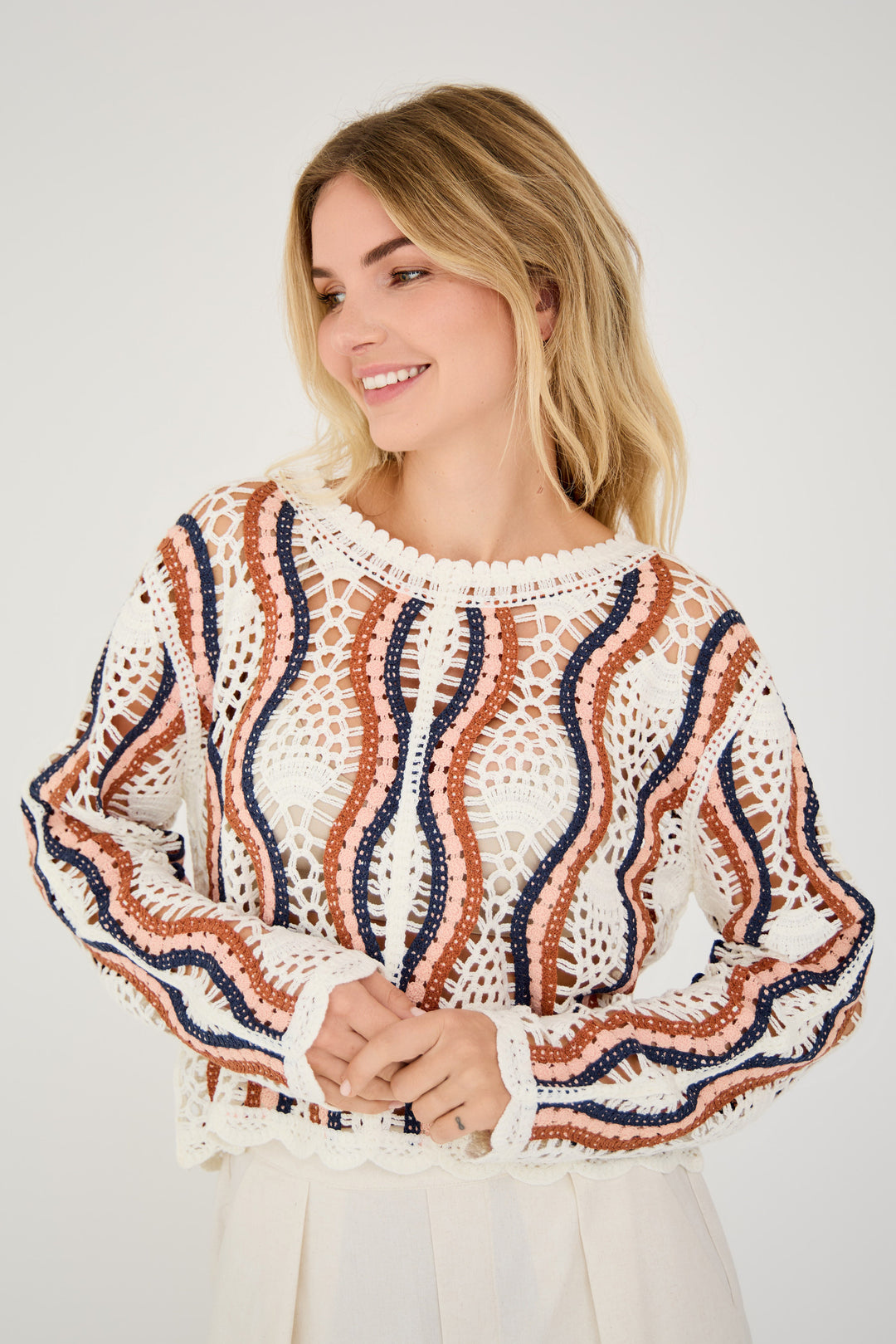 A-VIEW California Crochet Blouse White/Peach/Navy