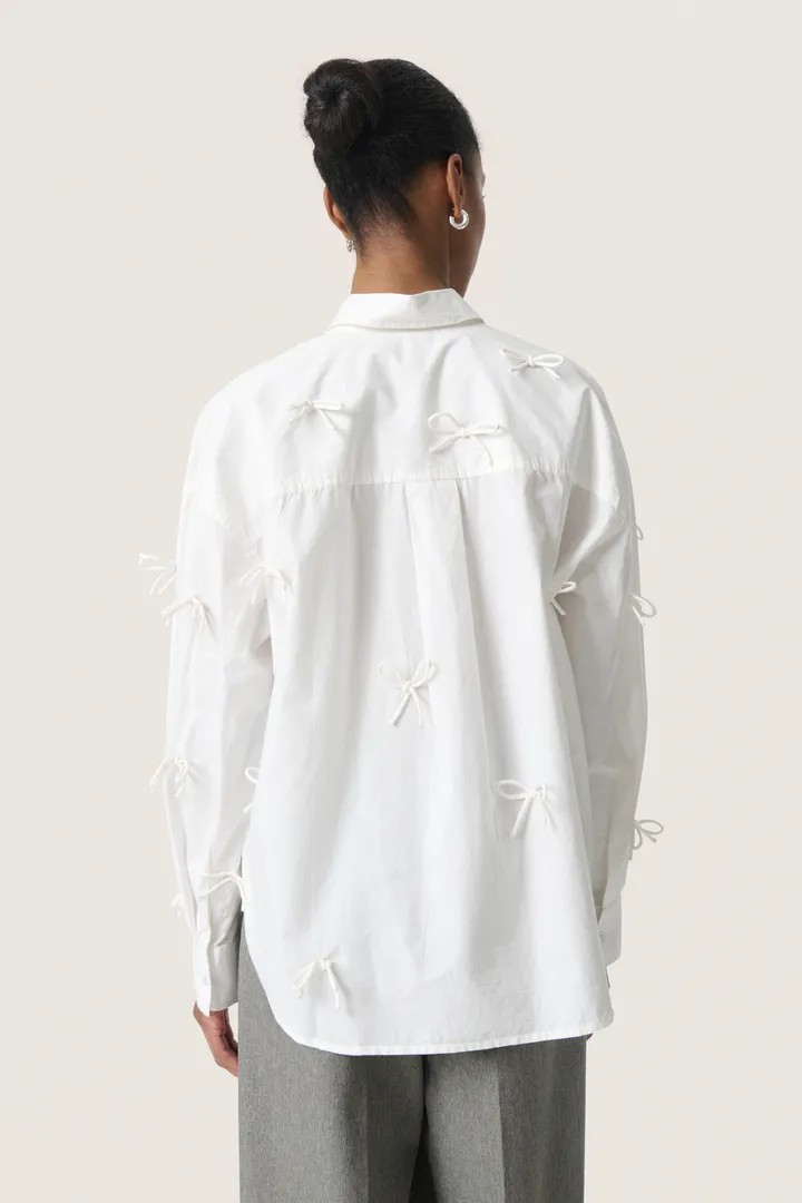 SOAKED IN LUXURY SLJoa Bow Shirt LS Broken White