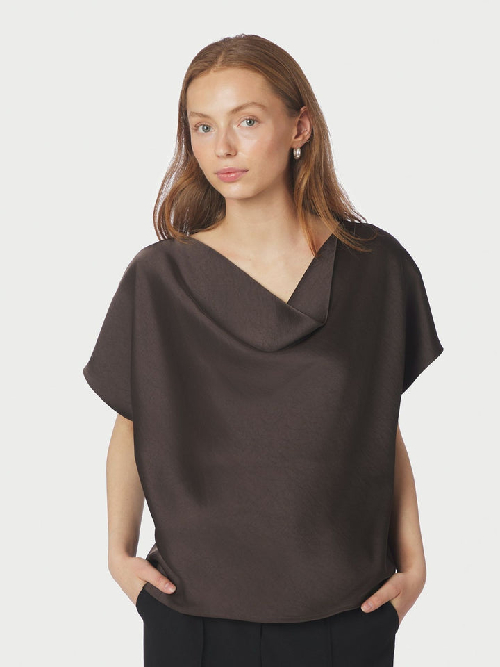 NEO NOIR Annabeth Heavy Sateen Tee Dark Brown