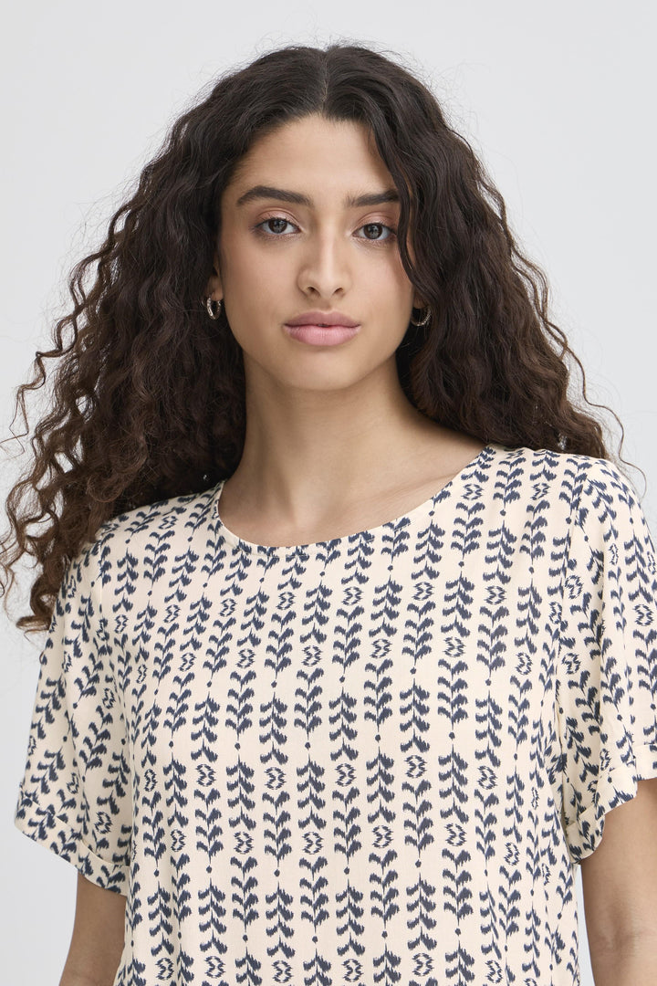 ICHI IHvera SS25 Birch Ikat Stripe