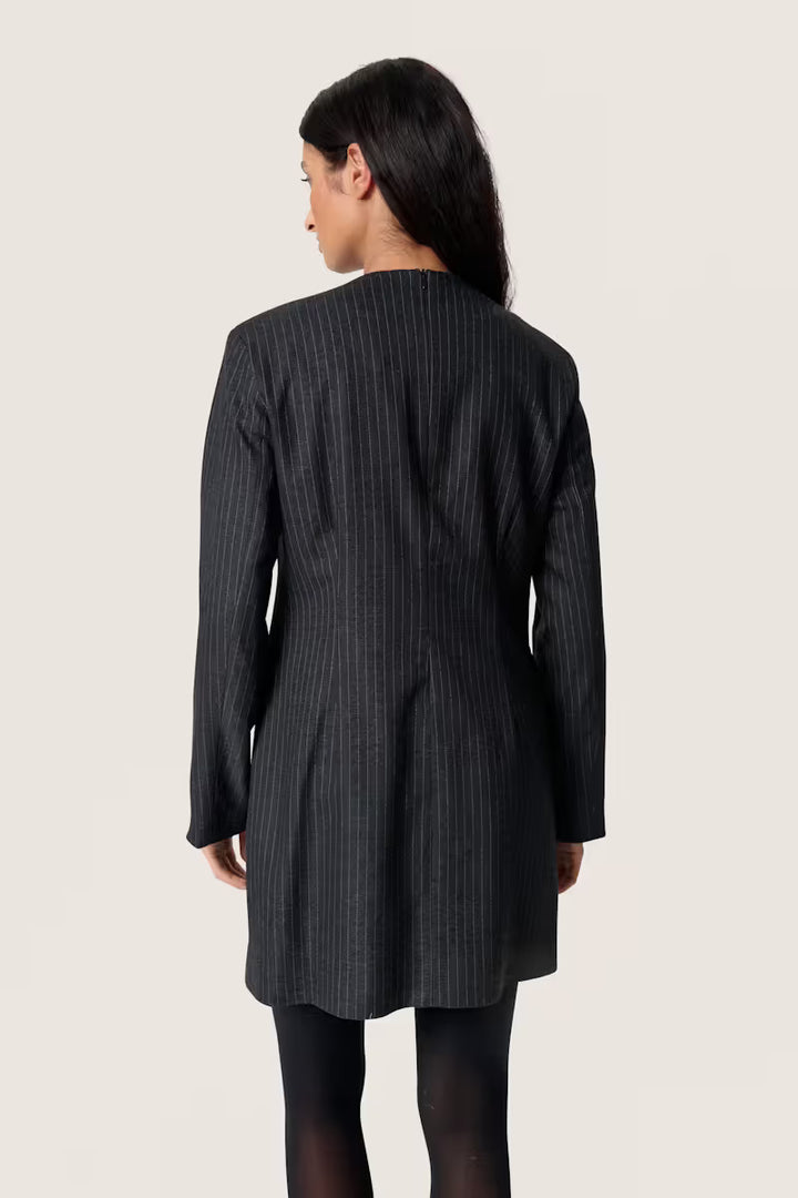 SOAKED IN LUXURY SLMalodi Dress Grey Melange Pinstripe