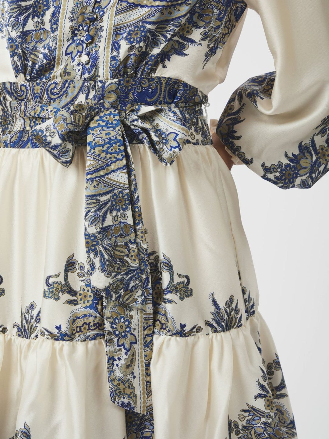 NEO NOIR Malfida Paisley Border Dress Ash Blue