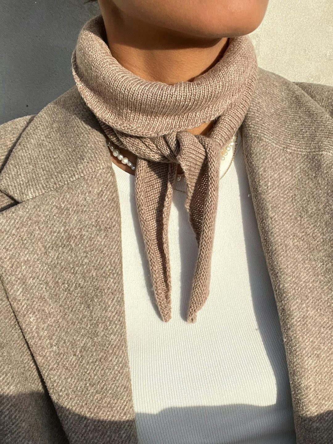 NEO NOIR Misty Knit Scarf Beige Melange