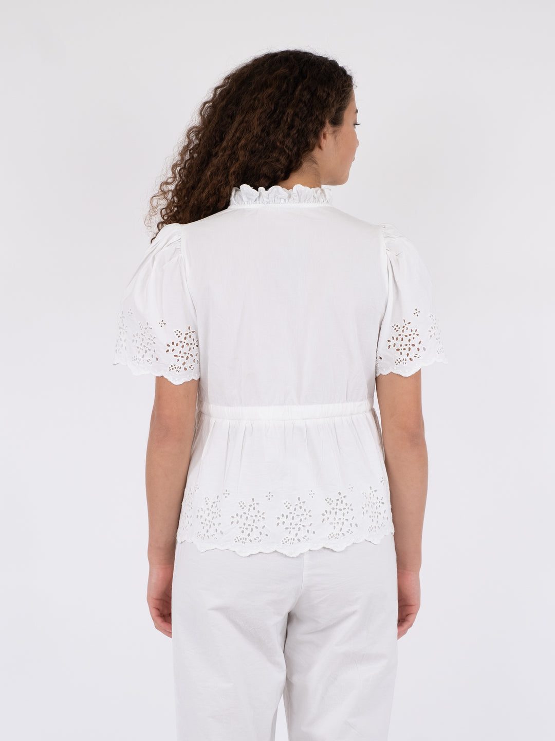 NEO NOIR Satsi Embroidery Blouse White