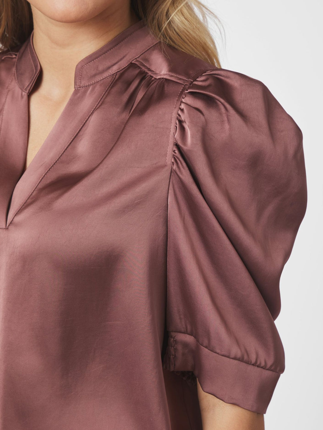 NEO NOIR Roella Heavy Sateen Blouse Dark Rose