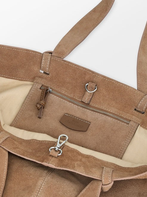 BECKSÖNDERGAARD Suede Veg Aubrey Bag Hazel Brown