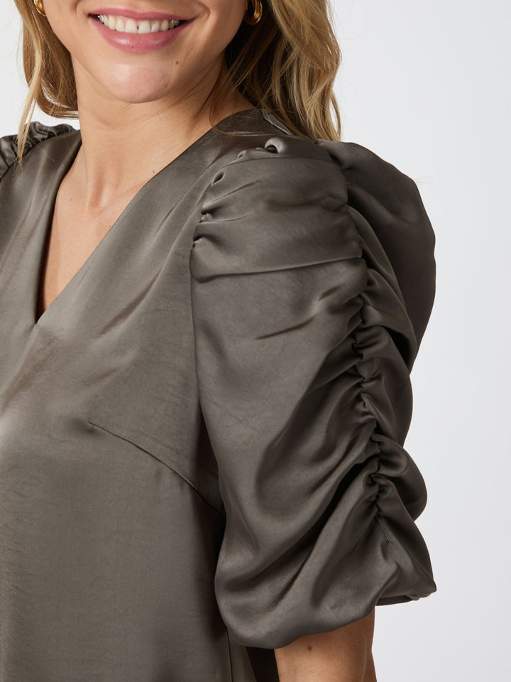 NEO NOIR Elba Heavy Sateen Blouse Warm Grey