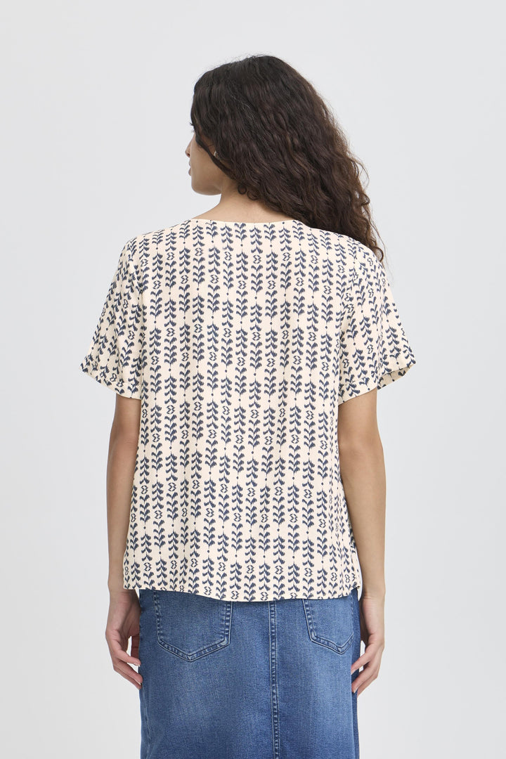 ICHI IHvera SS25 Birch Ikat Stripe