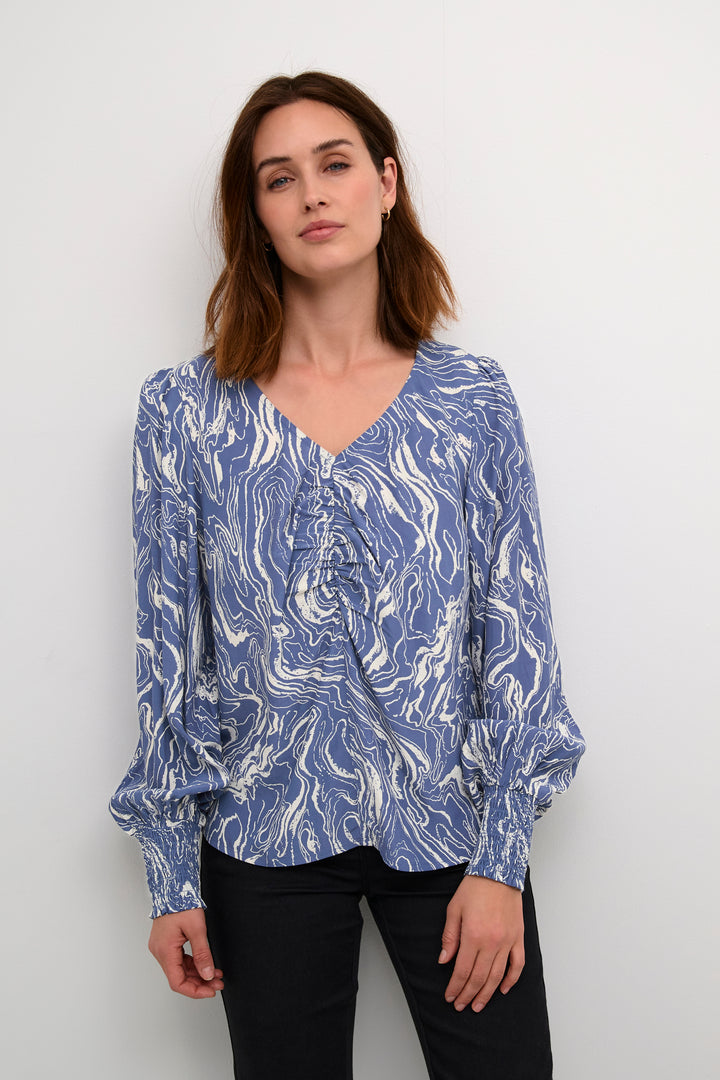 KAFFE KAarona Blouse Blue Indigo/White Marbel