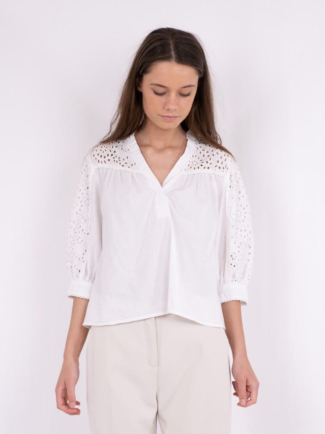 NEO NOIR Kita Embroidery Blouse White