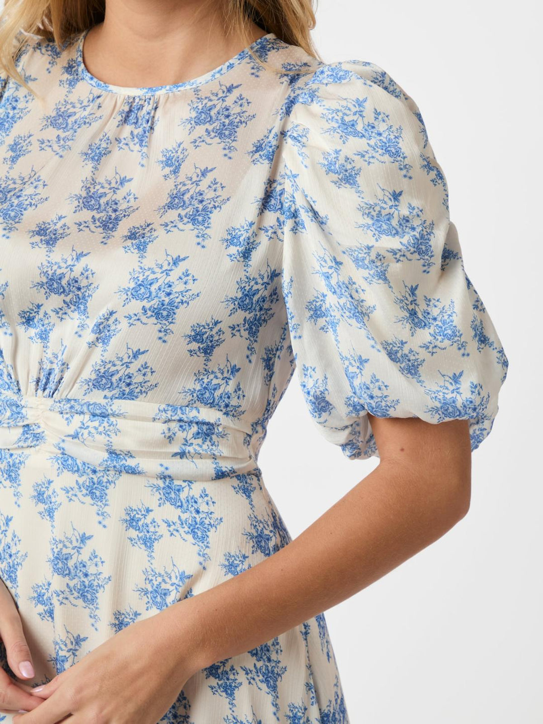 NEO NOIR Kikka Wild Rose Dress Light Blue