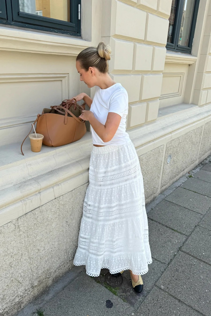 BYIC SaraIC Long Skirt White Lace