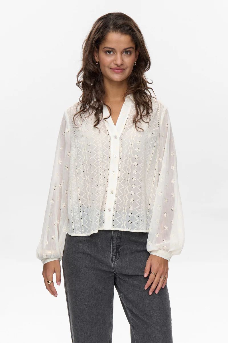 NÜMPH Nulaure Shirt Cloud Dancer