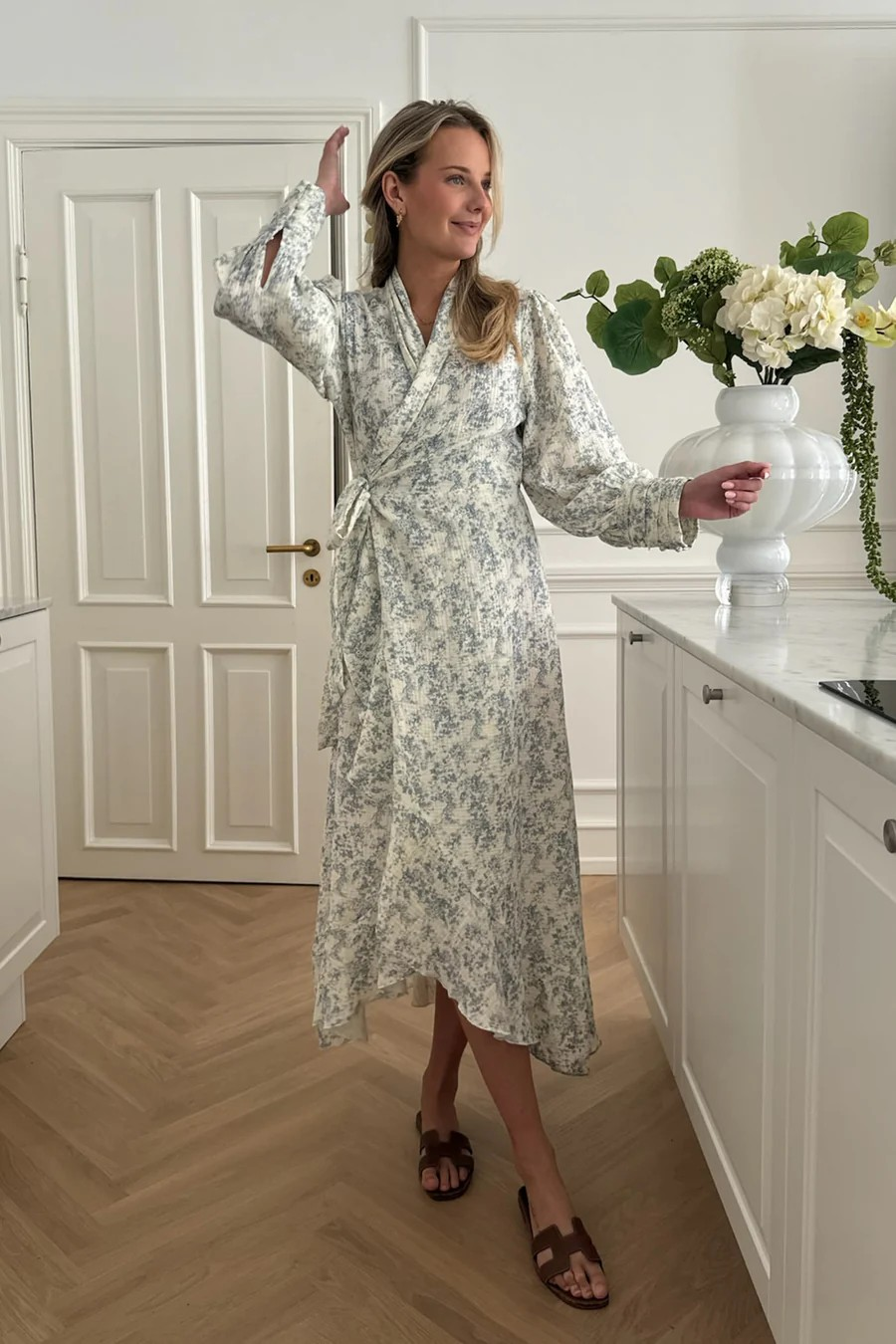 BYIC SigneIC Long Wrap Dress White Blue Print