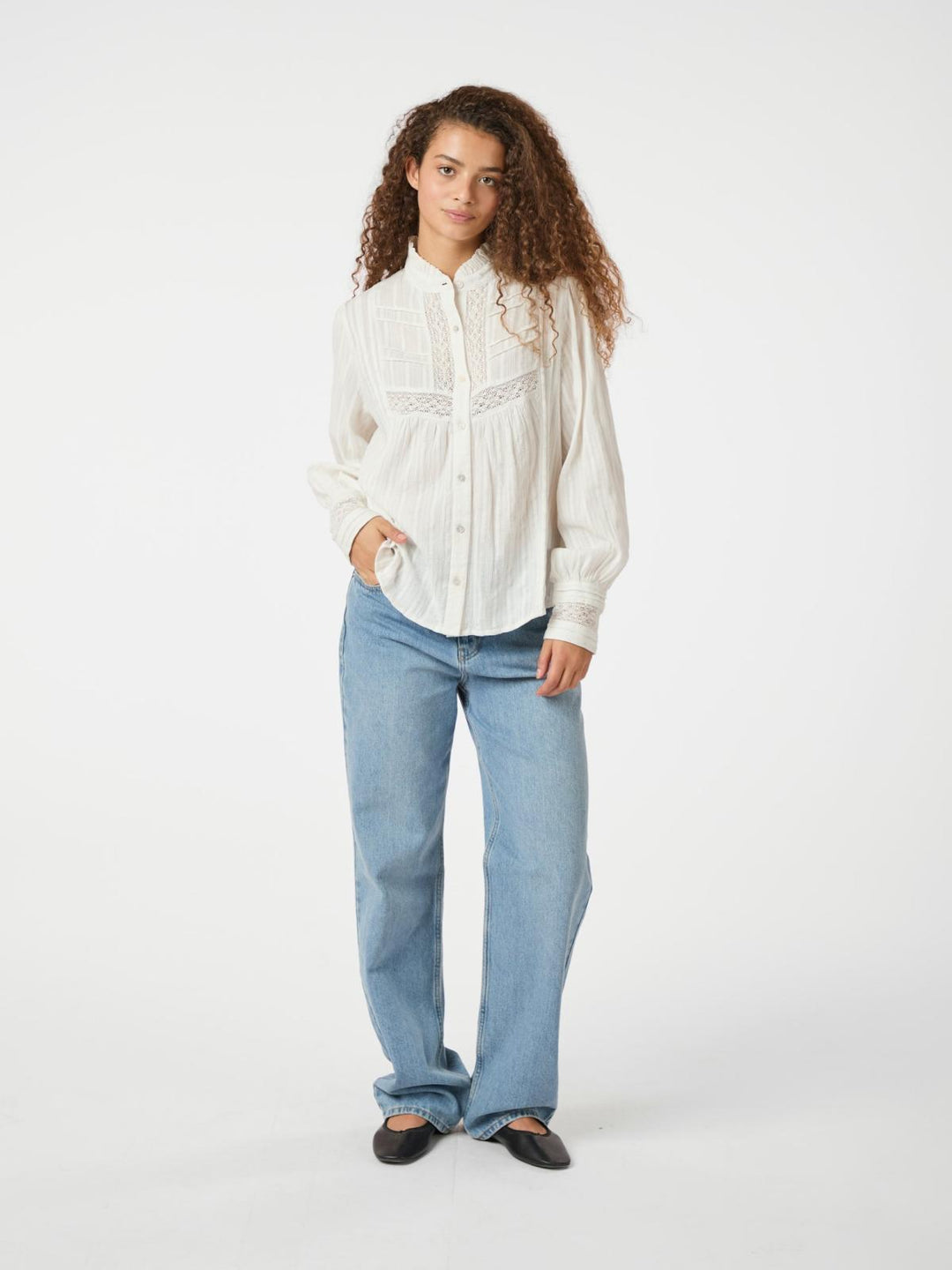 NEO NOIR Bria Dobby Blouse Off White