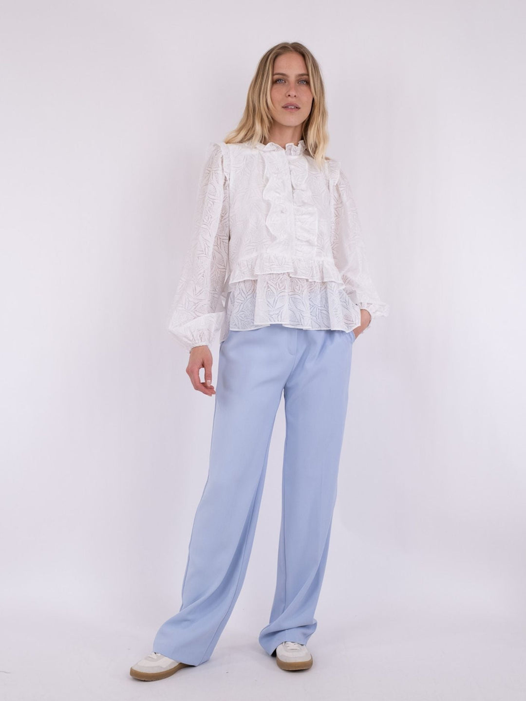 NEO NOIR Hawaii Burnout Blouse White