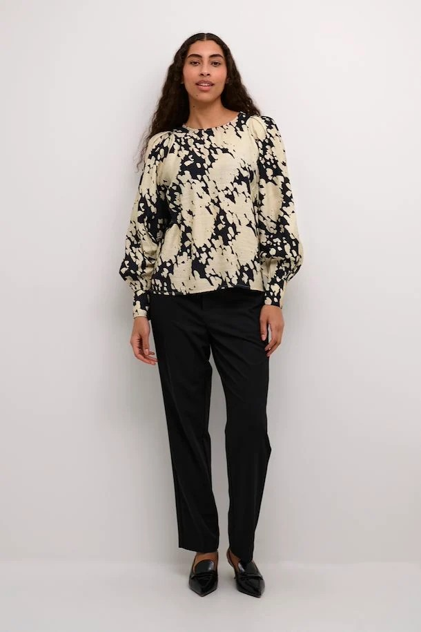 KAFFE KAlouise Blouse Black/Sand Graphic