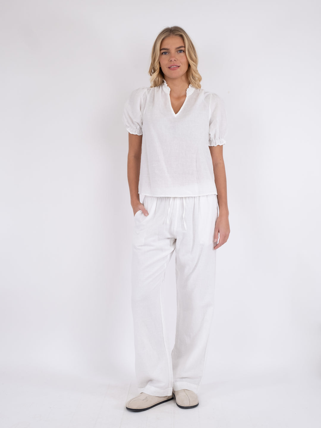 NEO NOIR Odesa Linen Blouse White