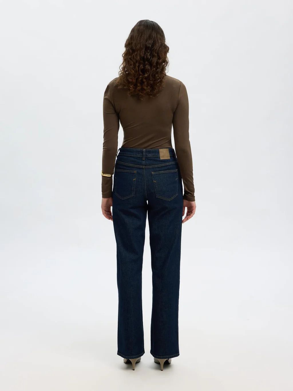 SELECTED Ilina LS Top Delicioso