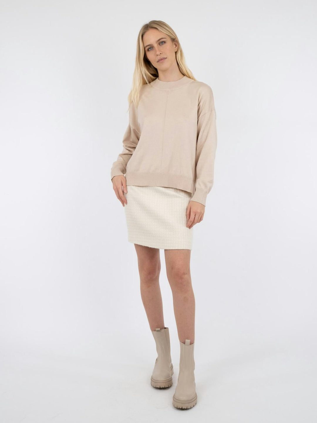 NEO NOIR Binni Solid Knit Blouse Sand