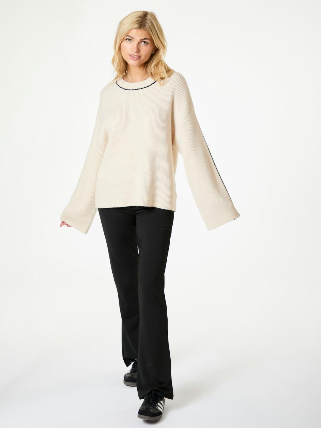 NEO NOIR Latte Knit Blouse Ivory