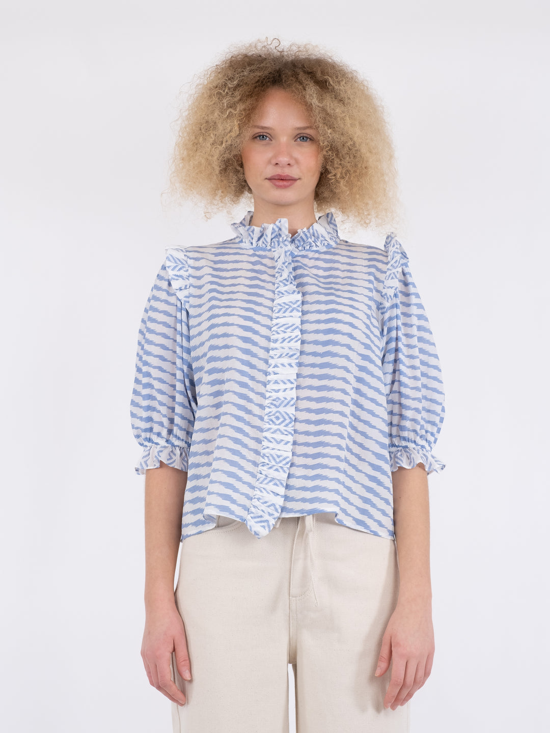 NEO NOIR Chacha Graphic Blouse Light Blue