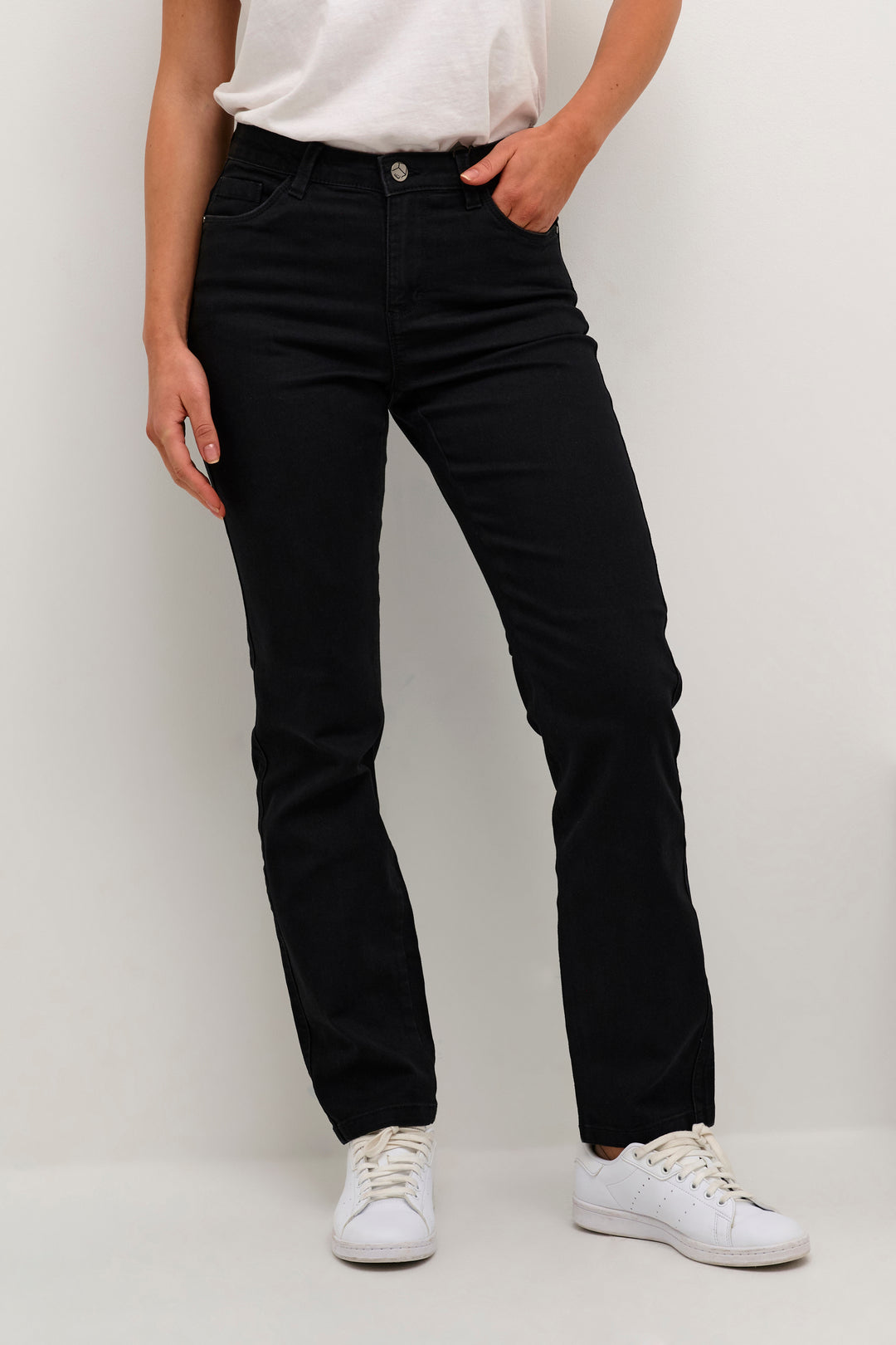 KAFFE KAvicky Straight Jeans Black Deep