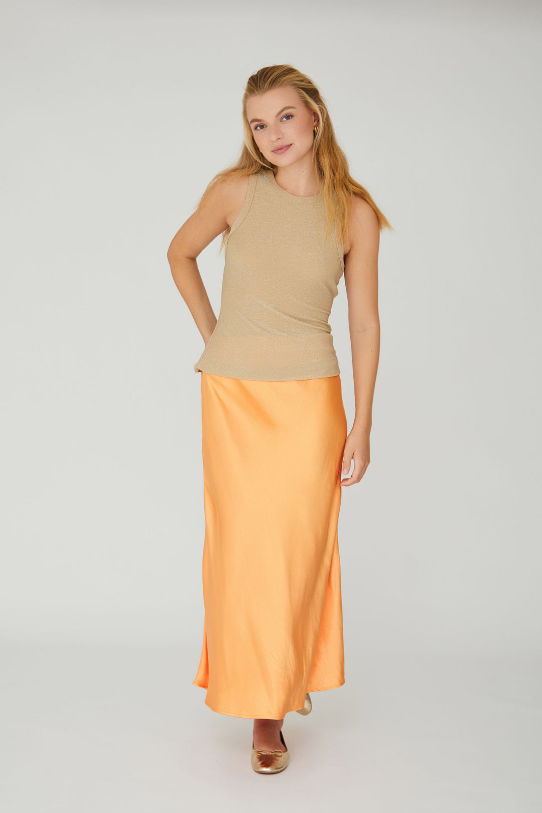 A-VIEW Carry Sateen Skirt Orange