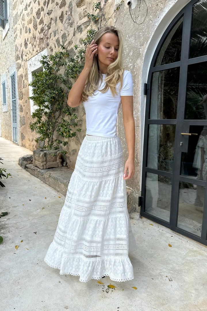 BYIC SaraIC Long Skirt White Lace