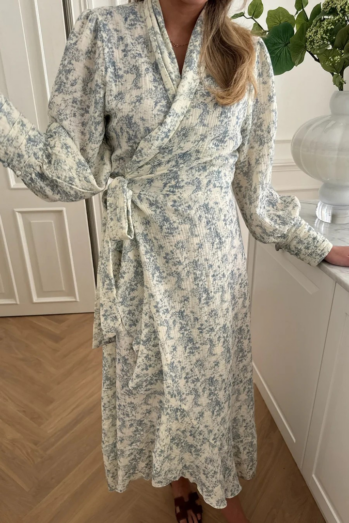 BYIC SigneIC Long Wrap Dress White Blue Print