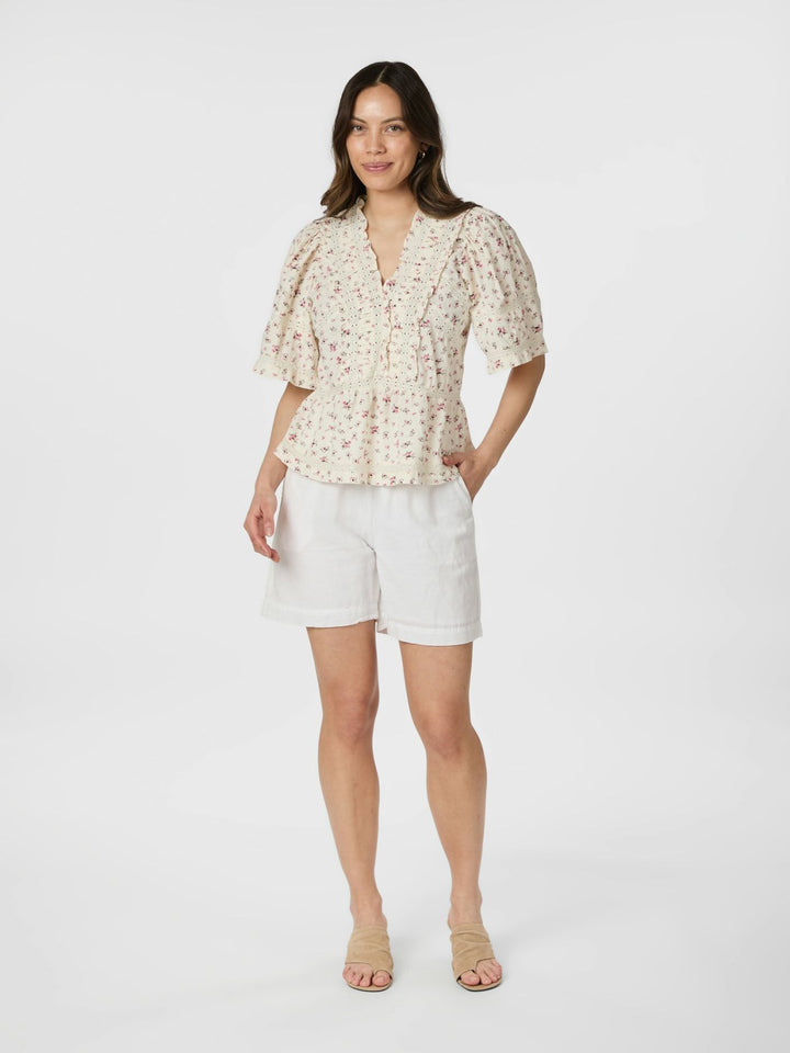 NEO NOIR Evienne Floral Blush Top