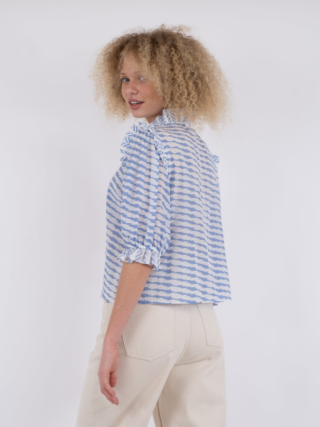 NEO NOIR Chacha Graphic Blouse Light Blue