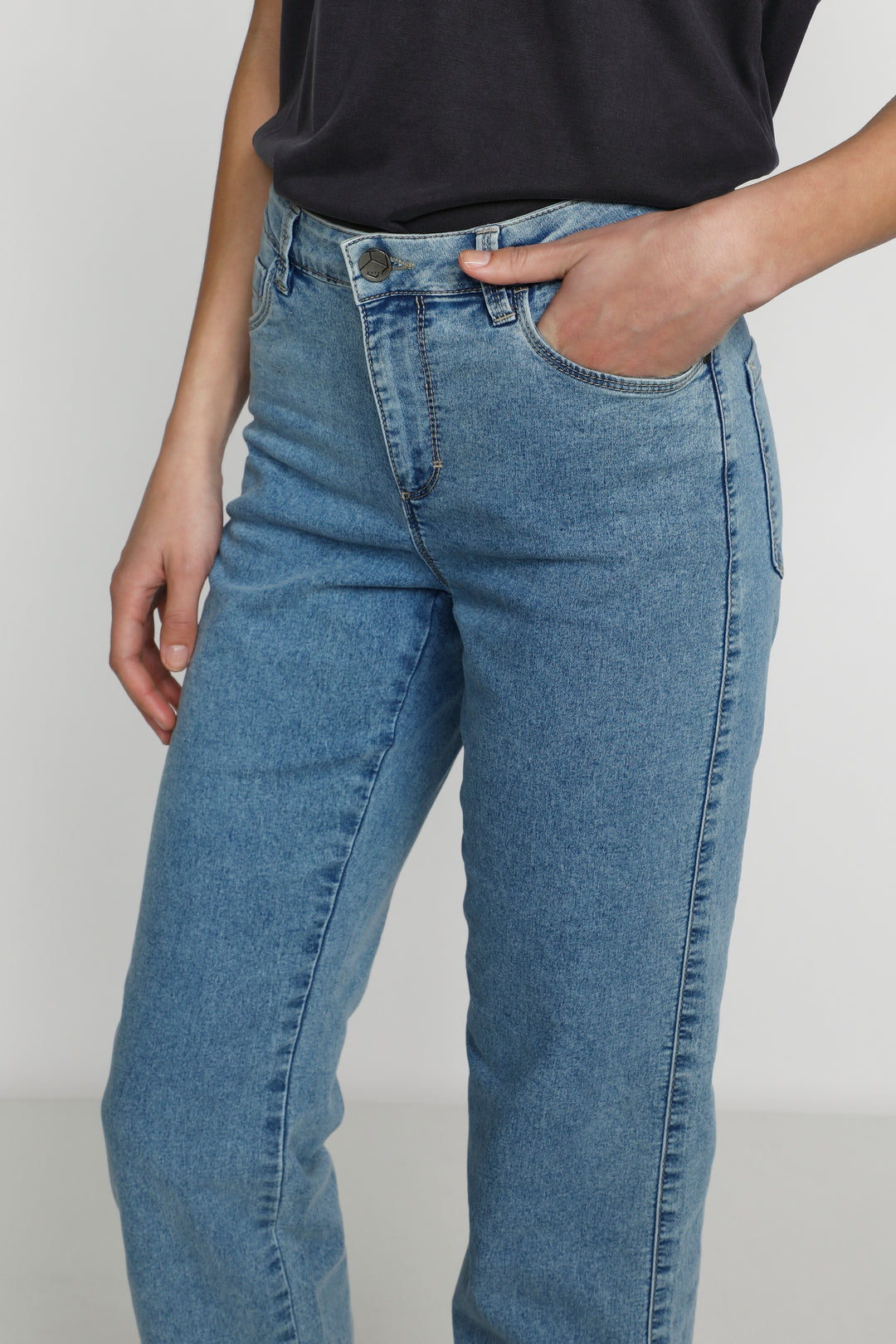 KAFFE KAvicky Straight Jeans Light Blue Washed Denim