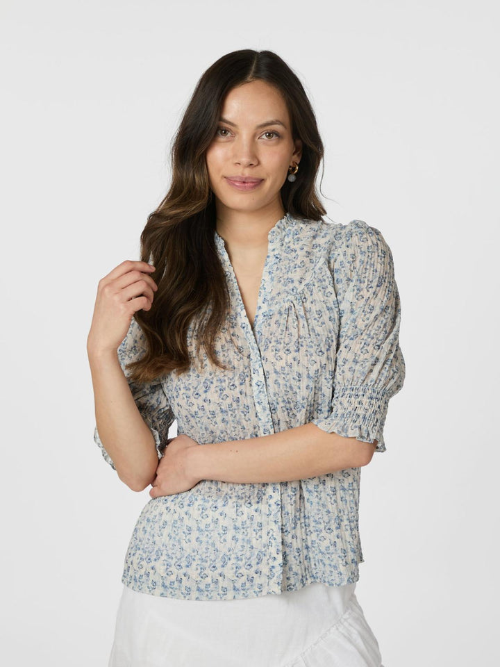NEO NOIR Diana Misty Floral Blouse Blue